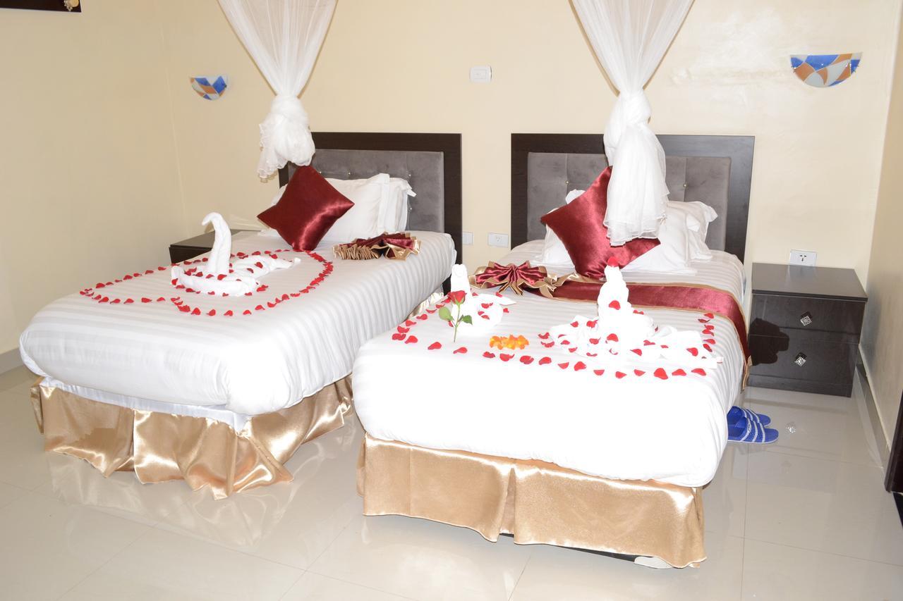 Lakemark Hotel And Tour Service Бахр-Дар Экстерьер фото