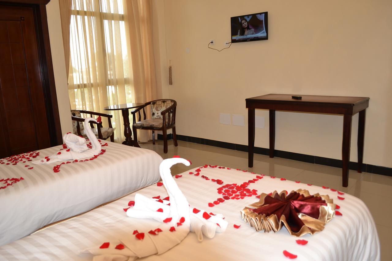 Lakemark Hotel And Tour Service Бахр-Дар Экстерьер фото