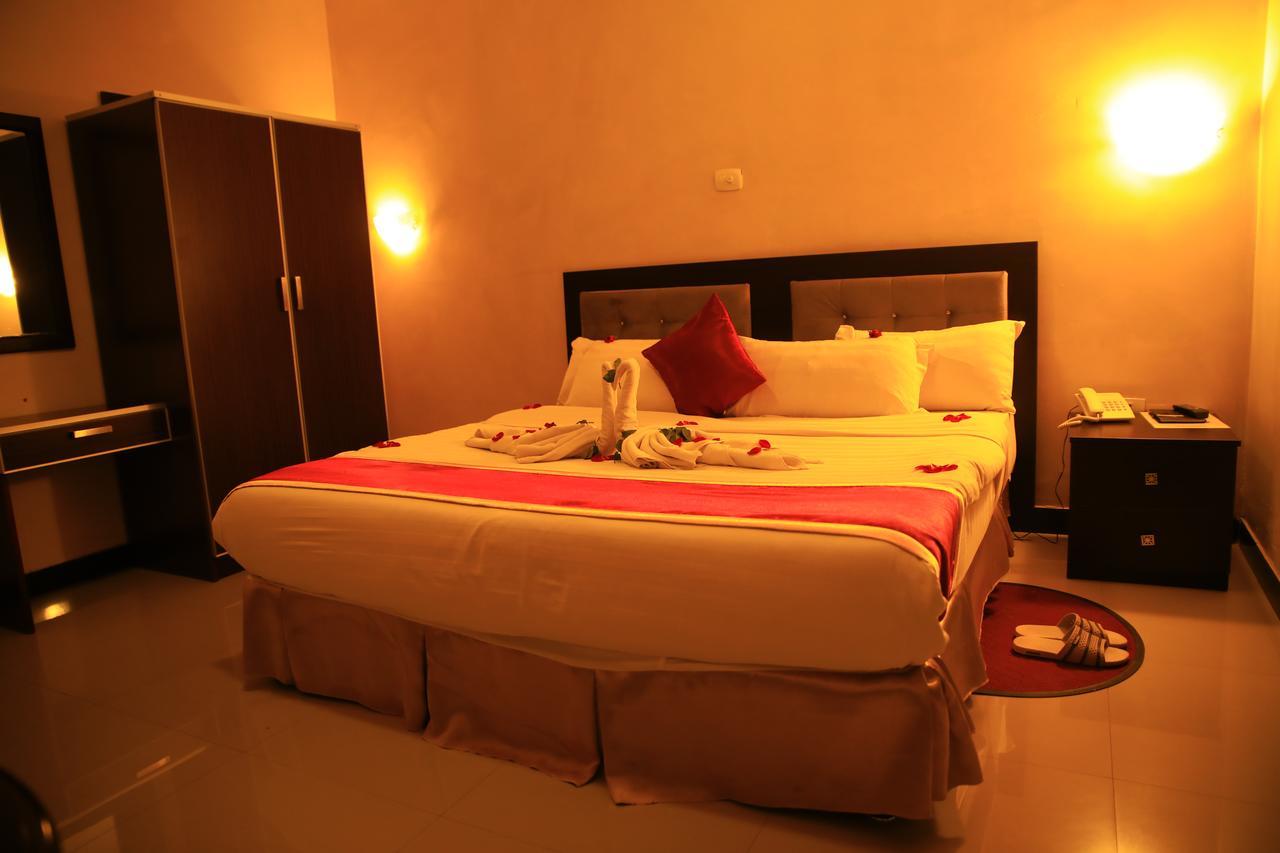 Lakemark Hotel And Tour Service Бахр-Дар Экстерьер фото